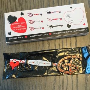 Disney Mystery Key - Love Series - the Aristocats we go together
